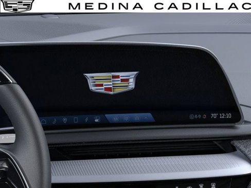 New 2025 Cadillac Optiq Luxury 1 image 21