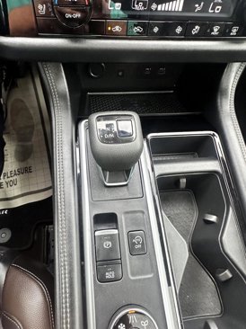 Used 2022 Nissan Pathfinder Platinum image 37