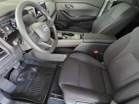 New 2026 Nissan Rogue S image 7