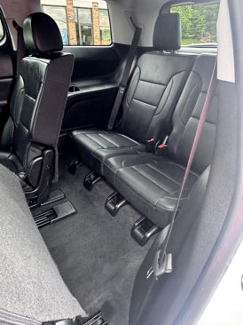 Used 2023 GMC Acadia SLT image 13