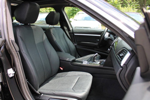 Used 2018 BMW 330i Gran Turismo xDrive image 31