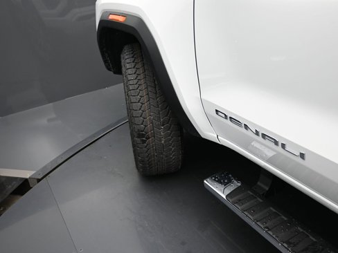 New 2026 GMC Canyon Denali image 5