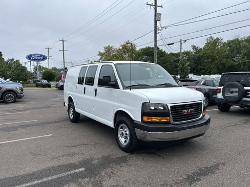 Used 2023 GMC Savana 2500 w/ Driver Convenience Package image 3