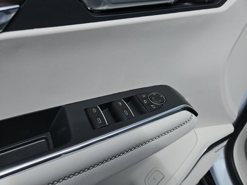 New 2026 GMC Acadia Denali w/ Super Cruise Package image 21
