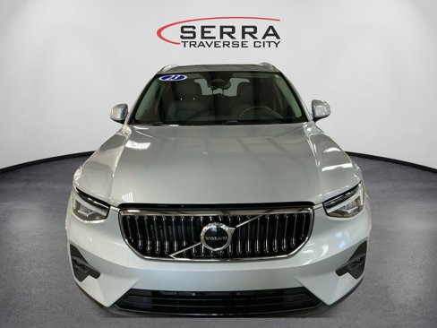 Certified 2023 Volvo XC40 B5 Plus w/ Protection Package Premier image 2