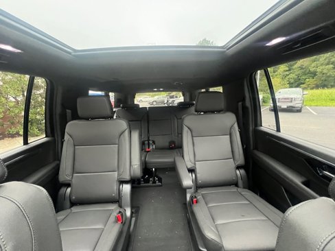 New 2025 Chevrolet Suburban Z71 w/ Comfort Package image 5