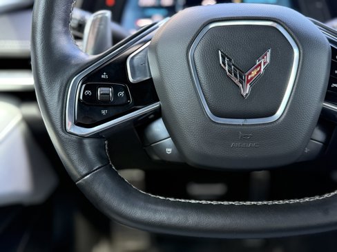 Used 2022 Chevrolet Corvette Stingray Preferred Cpe w/ Body-Color Dual Roof Package image 24