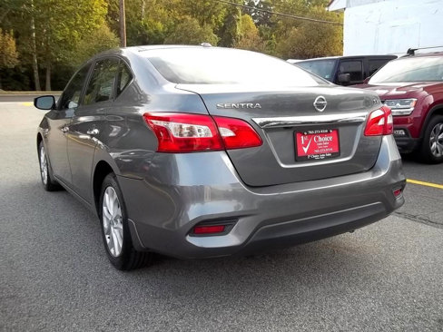 Used 2018 Nissan Sentra SV image 3