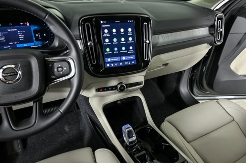 New 2026 Volvo XC40 B5 Ultra w/ Climate Package image 14