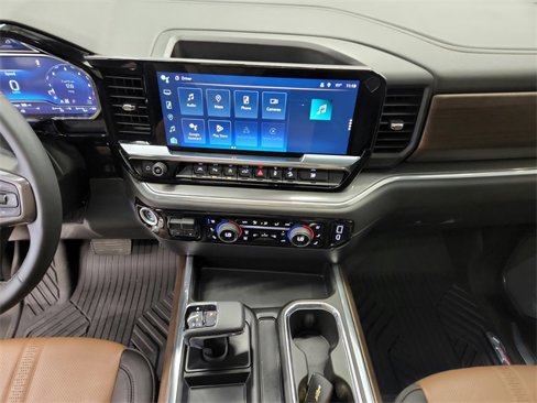 Used 2025 Chevrolet Silverado 1500 High Country w/ Technology Package image 26