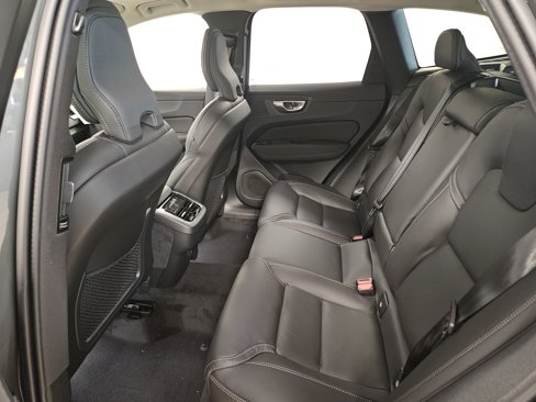 New 2026 Volvo XC60 B5 Ultra w/ Climate Package image 12