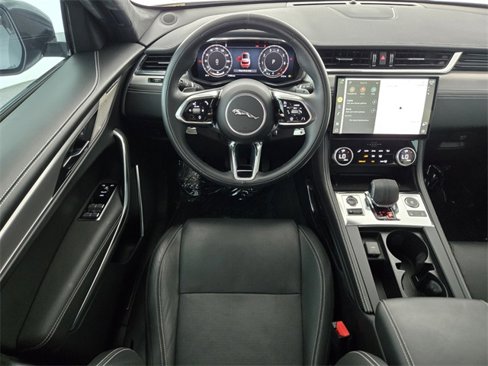 Certified 2024 Jaguar F-PACE R-Dynamic S image 12