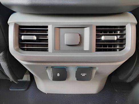 New 2025 Ford F150 Lariat w/ Equipment Group 501A Mid image 13