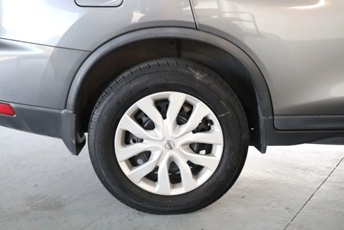 Used 2020 Nissan Rogue S image 24