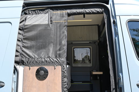 Used 2019 Mercedes-Benz Sprinter 4x4 144 w/ Premium Plus Package image 26