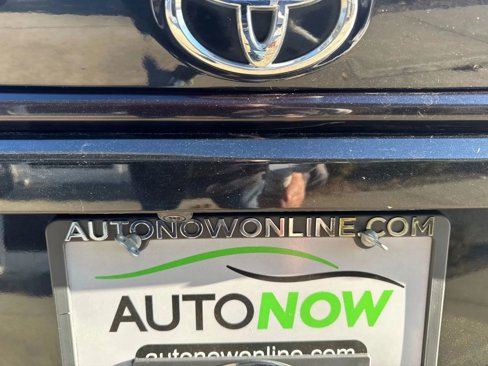 Used 2021 Toyota Corolla LE image 7