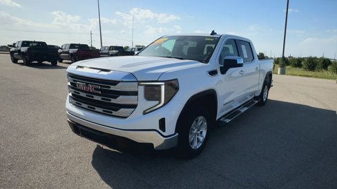 Used 2024 GMC Sierra 1500 SLE image 4