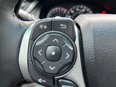 Used 2014 Toyota Camry SE image 34
