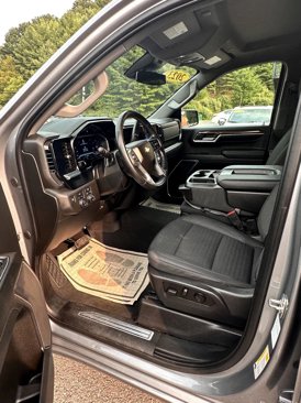 Used 2023 Chevrolet Silverado 1500 LT w/ Protection Package image 9