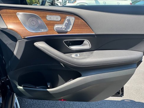 New 2026 Mercedes-Benz GLS 450 4MATIC image 16