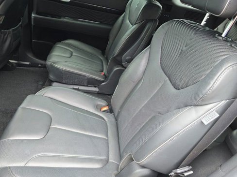 Used 2024 Hyundai Palisade Calligraphy image 10