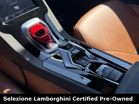 Used 2021 Lamborghini Huracan EVO image 19