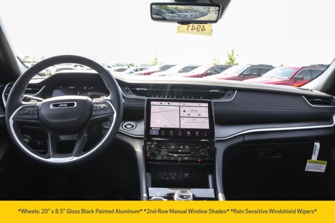 New 2025 Jeep Grand Cherokee Limited image 17