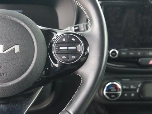 Used 2023 Kia Soul GT-Line image 19
