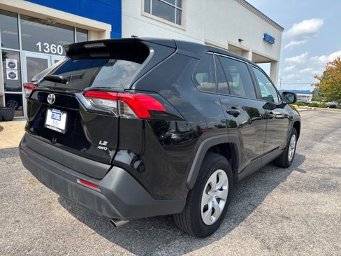 Used 2024 Toyota RAV4 LE image 16