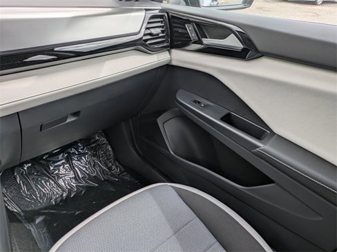 New 2025 Volkswagen Taos S image 20