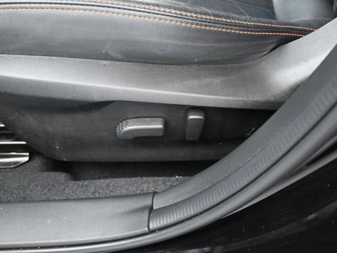 Used 2023 Subaru Crosstrek 2.5i Limited w/ Moonroof Package image 16