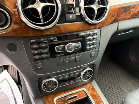 Used 2013 Mercedes-Benz GLK 350 4MATIC image 33