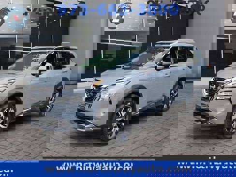 Used 2023 Nissan Rogue SL w/ SL Premium Package image 1