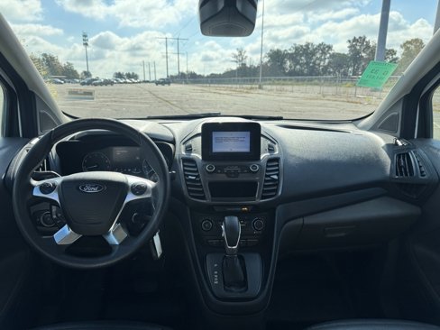 Used 2020 Ford Transit Connect XL image 18