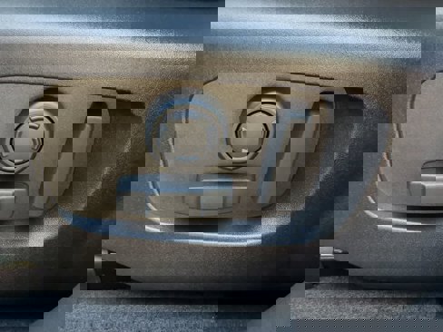 New 2026 Land Rover Range Rover Velar S image 17