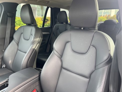 Certified 2025 Volvo XC90 B5 Core image 14