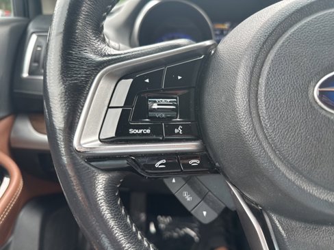 Used 2018 Subaru Outback 2.5i Touring image 23