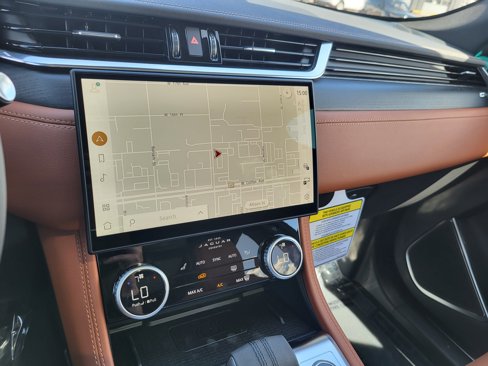 New 2026 Jaguar F-PACE R-Dynamic S image 9