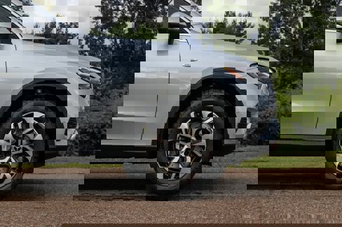 New 2025 Mercedes-Benz GLC 350e 4MATIC image 4