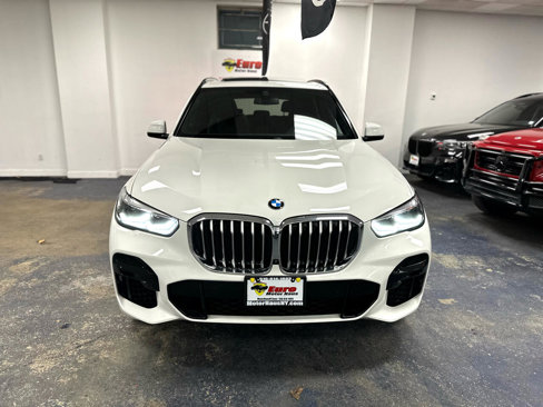 Used 2022 BMW X5 xDrive40i w/ M Sport Package image 3