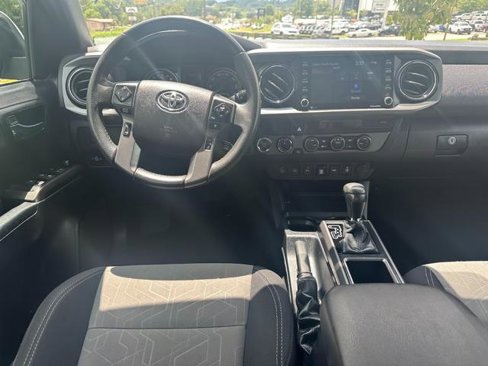 Used 2021 Toyota Tacoma TRD Off-Road image 7