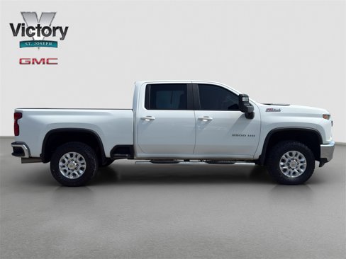 Used 2021 Chevrolet Silverado 2500 LT w/ Z71 Off-Road Package image 18
