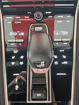 Used 2019 Porsche Panamera 4 image 12