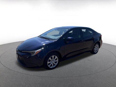 Used 2025 Toyota Corolla LE image 8