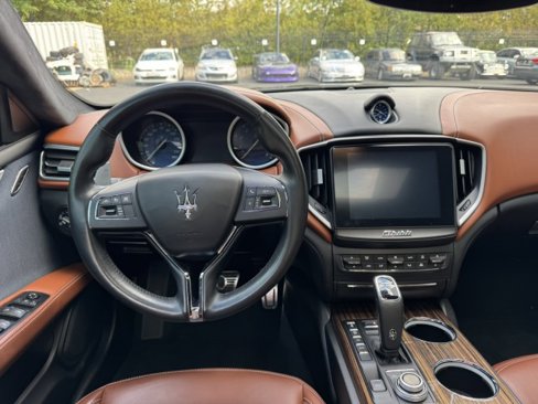 Used 2019 Maserati Ghibli S GranLusso image 10