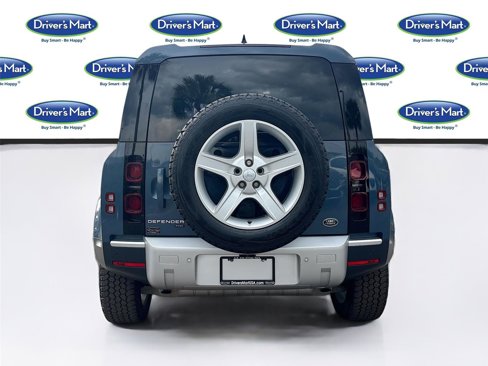 Used 2022 Land Rover Defender 110 SE image 7