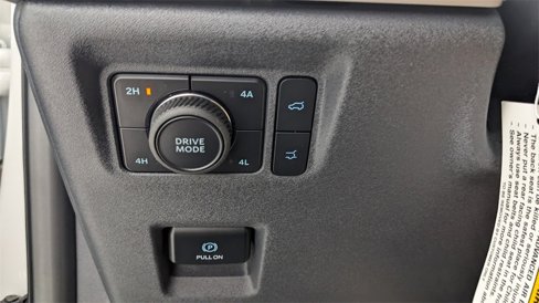 New 2025 Ford Expedition Active image 22