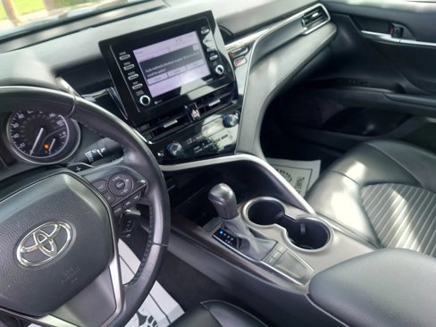Used 2024 Toyota Camry SE image 22