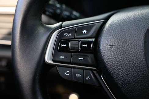 Used 2018 Honda Accord Sport image 28