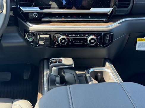New 2026 Chevrolet Silverado 1500 LT Trail Boss w/ Convenience Package II image 10